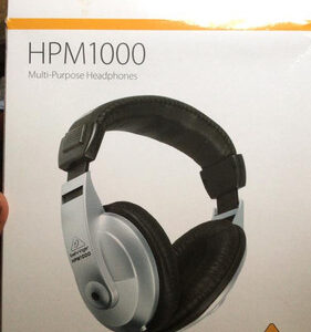 Behringer HPM1000