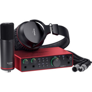 Focusrite Scarlett 2i2 (4th Generation) Studio Bundle