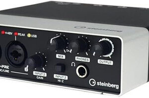 Steinberg UR22 2-Channel USB 2.0 Audio/MIDI Interface
