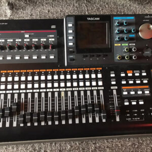 Tascam DP-24SD 24-Track Digital Portastudio